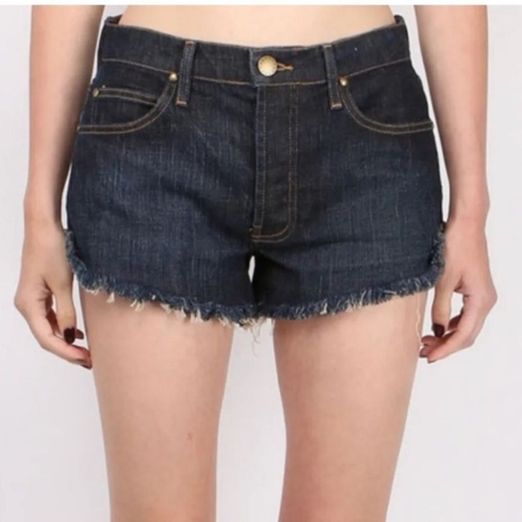 THE GREAT. The Cut Off Short Denim Shorts Size 29 - Picture 2 of 12